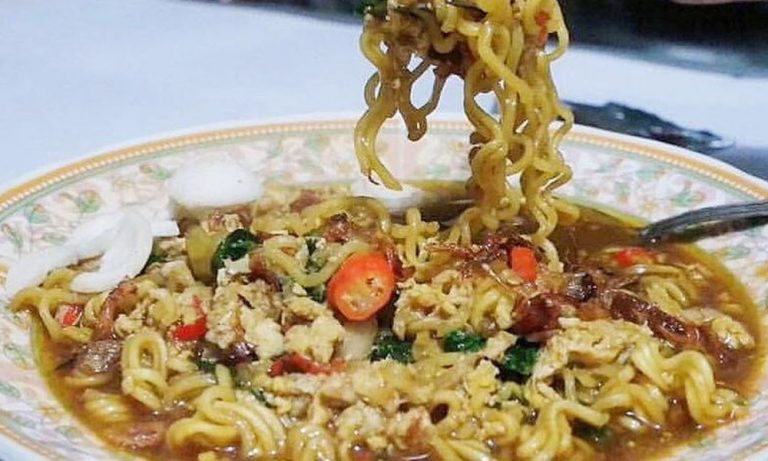 Membuat Mie Nyemek Jawa Spesial